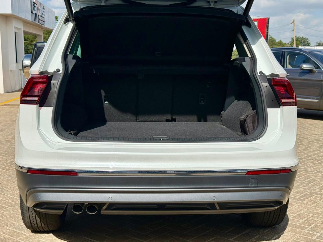 VOLKSWAGEN TIGUAN TDI 4MOTION thumbnail 19
