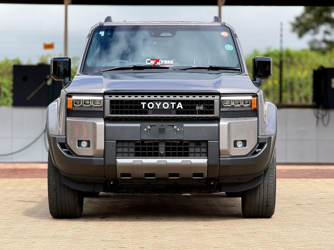 TOYOTA LAND CRUISER PRADO J250 thumbnail 3