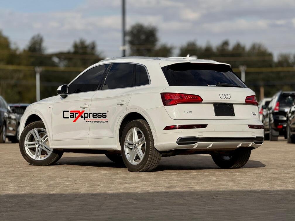 AUDI Q5 (B9) S-LINE QUATTRO thumbnail 3