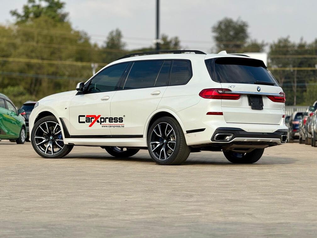 BMW X7 thumbnail 3