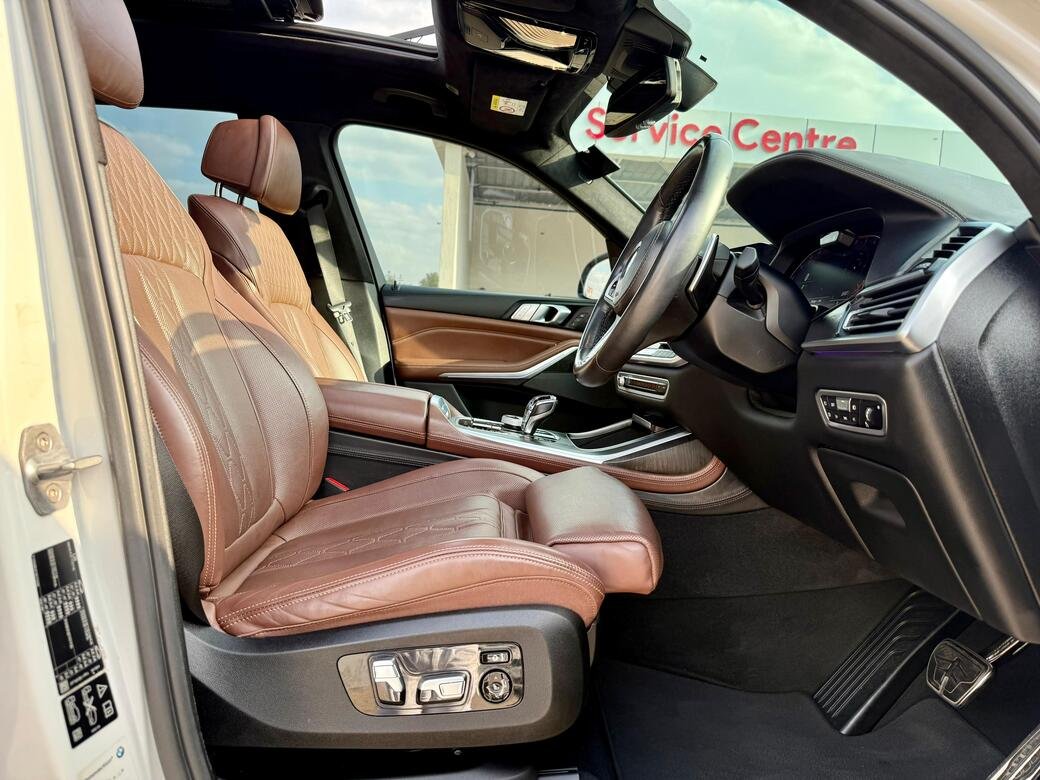 BMW X7 thumbnail 6