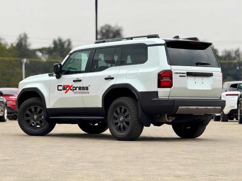 TOYOTA LAND CRUISER PRADO J250 thumbnail 4