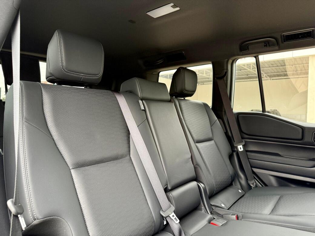 TOYOTA LAND CRUISER PRADO J250 thumbnail 10