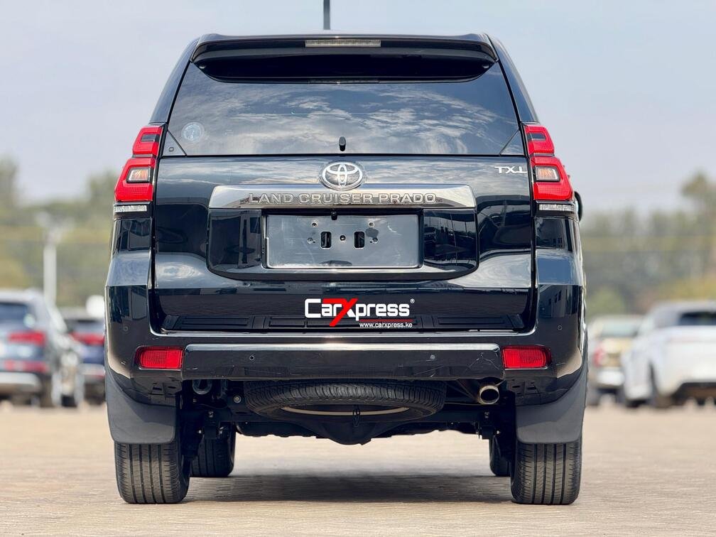 TOYOTA LANDCRUISER PRADO TXL thumbnail 4