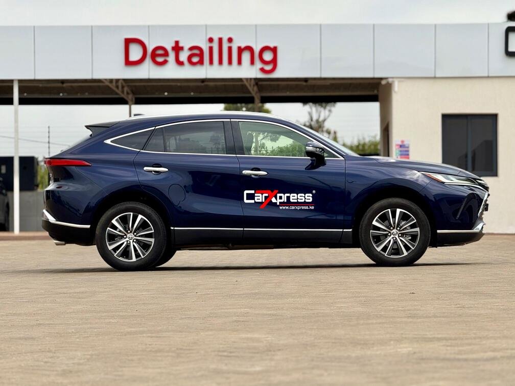 TOYOTA HARRIER HYBRID thumbnail 4