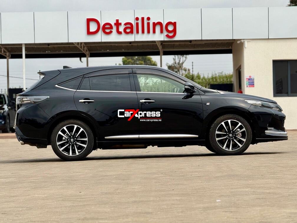 TOYOTA HARRIER GR SPORT thumbnail 5
