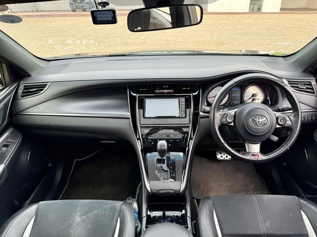 TOYOTA HARRIER GR SPORT thumbnail 8