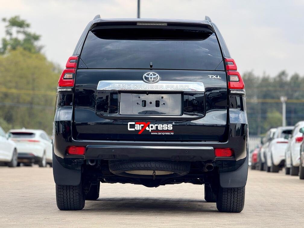 TOYOTA LANDCRUISER PRADO TXL thumbnail 3