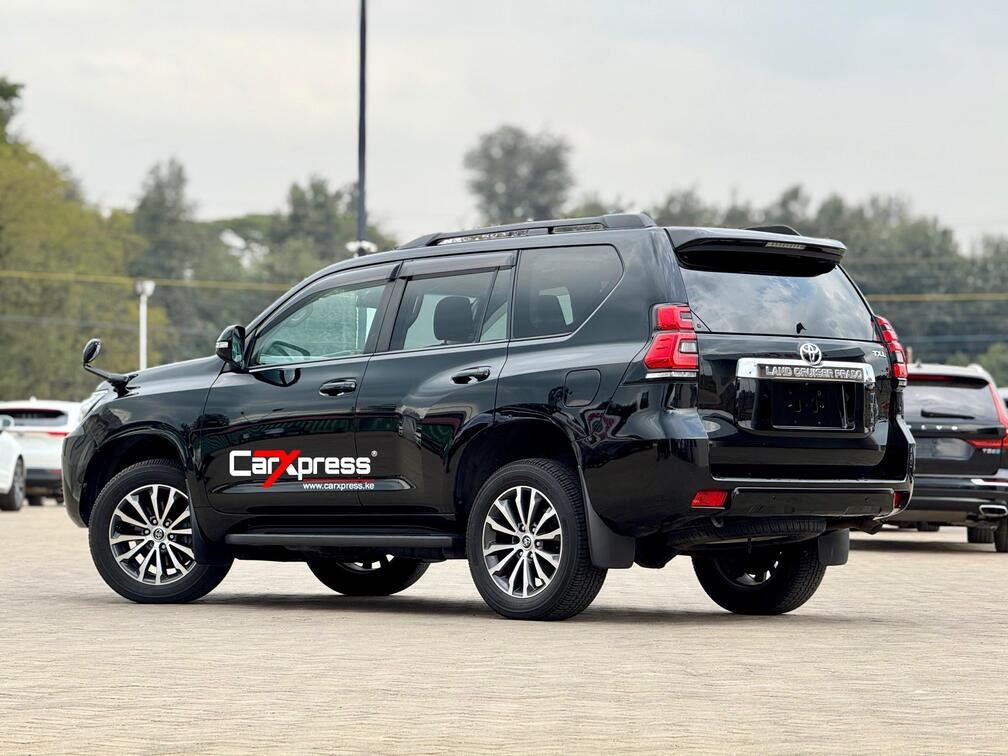 TOYOTA LANDCRUISER PRADO TXL thumbnail 4