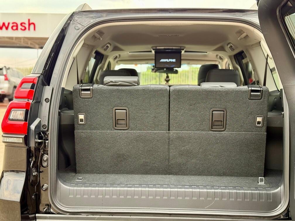 TOYOTA LANDCRUISER PRADO TXL thumbnail 11