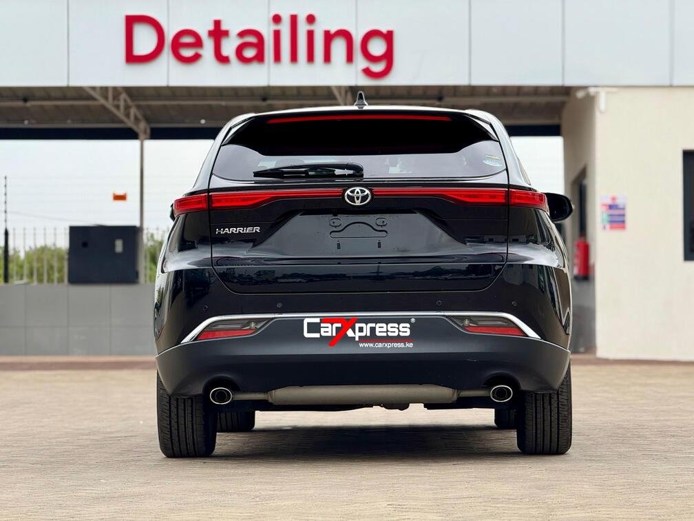 TOYOTA HARRIER thumbnail 4