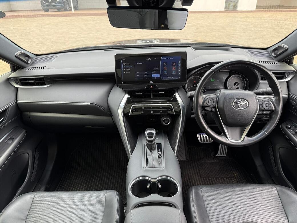 TOYOTA HARRIER thumbnail 8