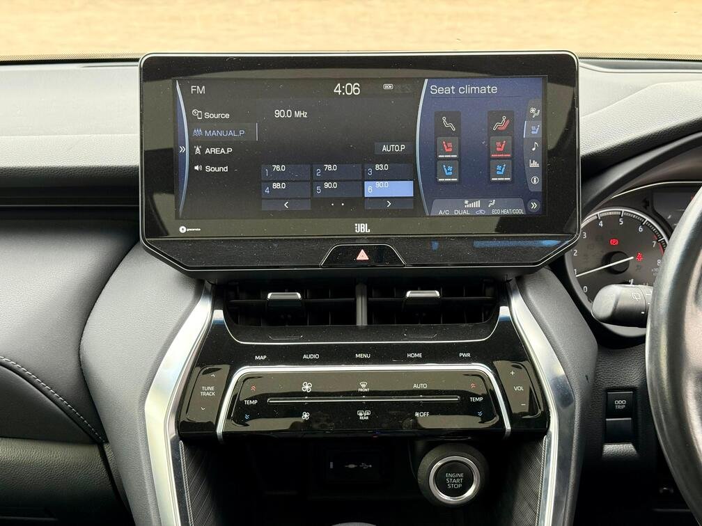 TOYOTA HARRIER thumbnail 9