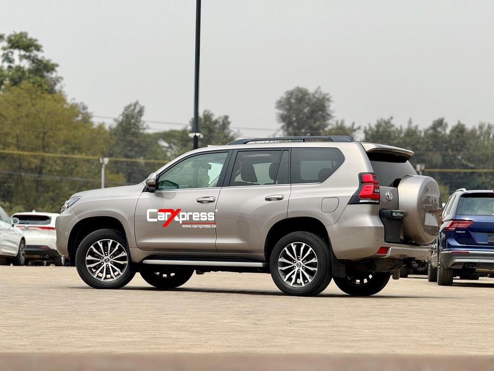TOYOTA LAND CRUISER PRADO VXL thumbnail 4