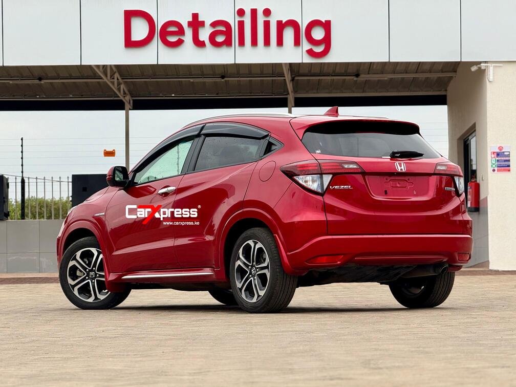 HONDA VEZEL HYBRID thumbnail 3