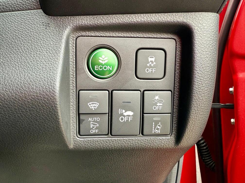 HONDA VEZEL HYBRID thumbnail 10