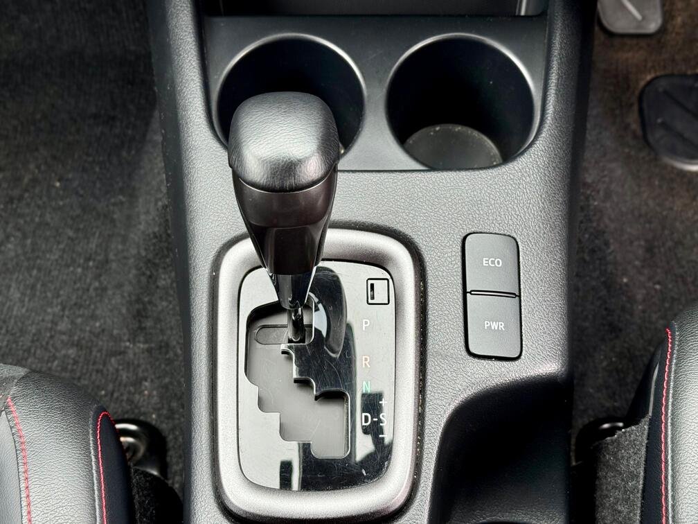 TOYOTA HILUX DOUBLE CAB GR thumbnail 11