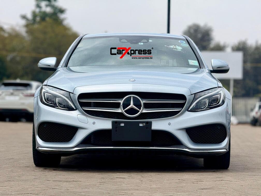 MERCEDES BENZ C200 W205 thumbnail 3