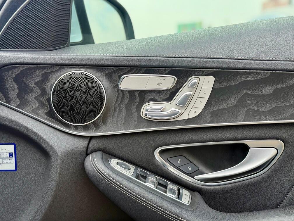MERCEDES BENZ C200 W205 thumbnail 7