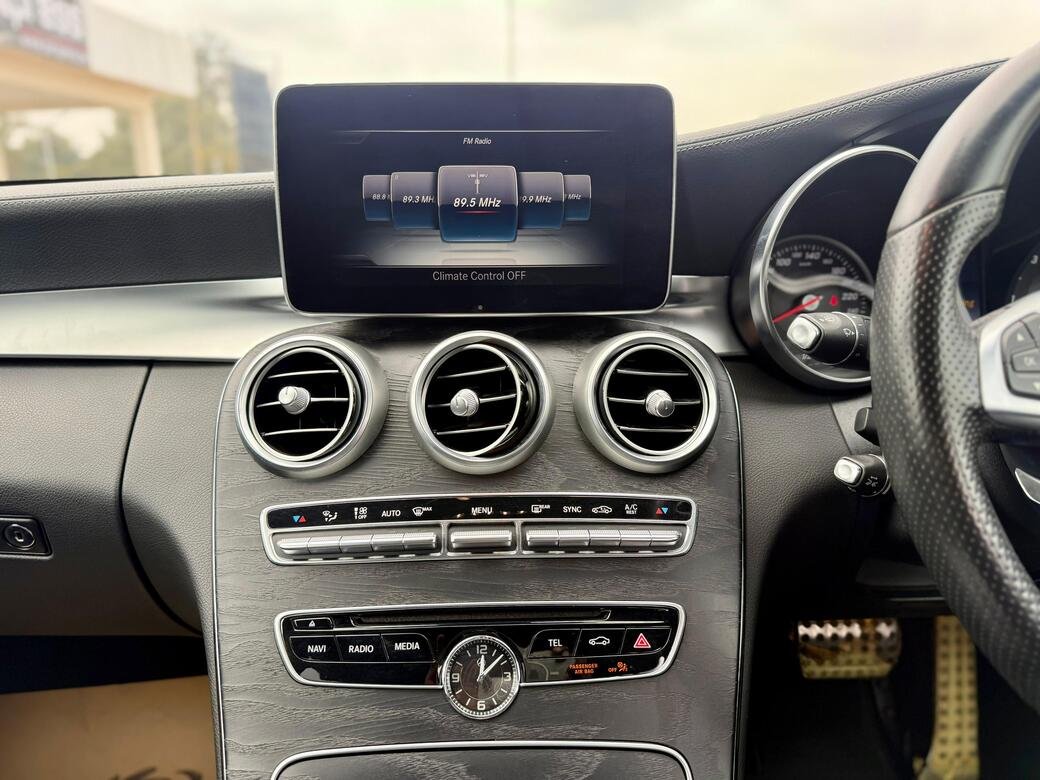 MERCEDES BENZ C200 W205 thumbnail 11