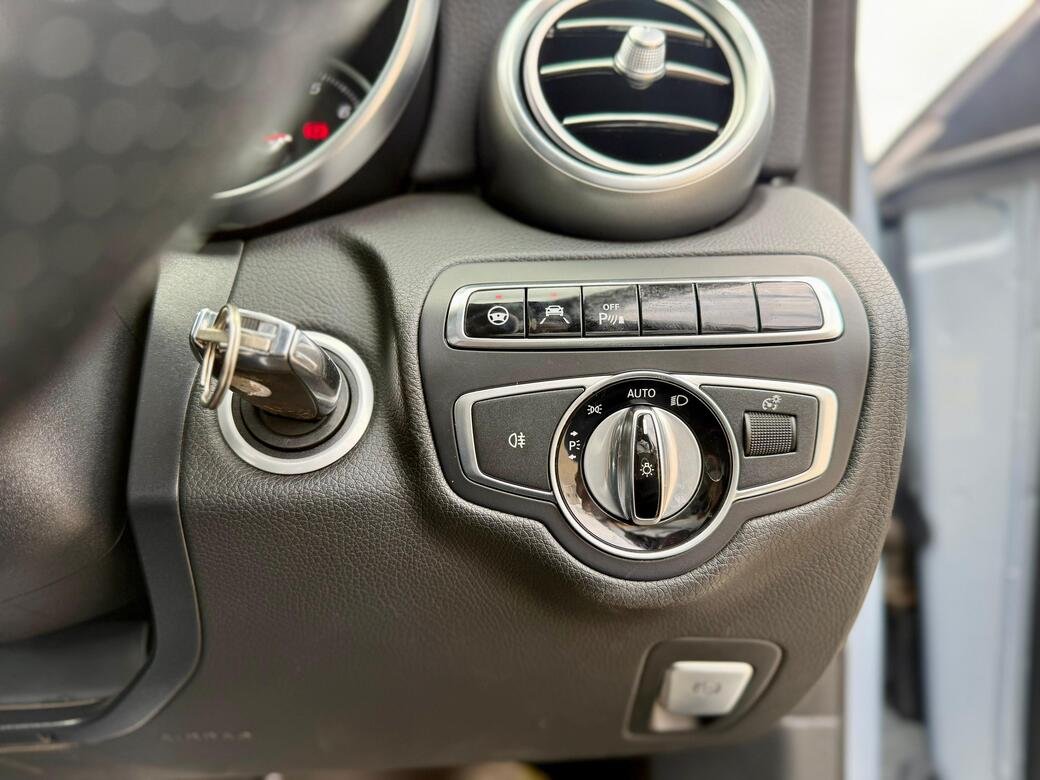 MERCEDES BENZ C200 W205 thumbnail 12