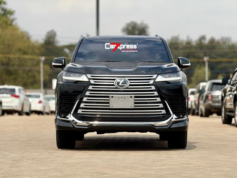 LEXUS LX600 ULTRA LUXURY thumbnail 3