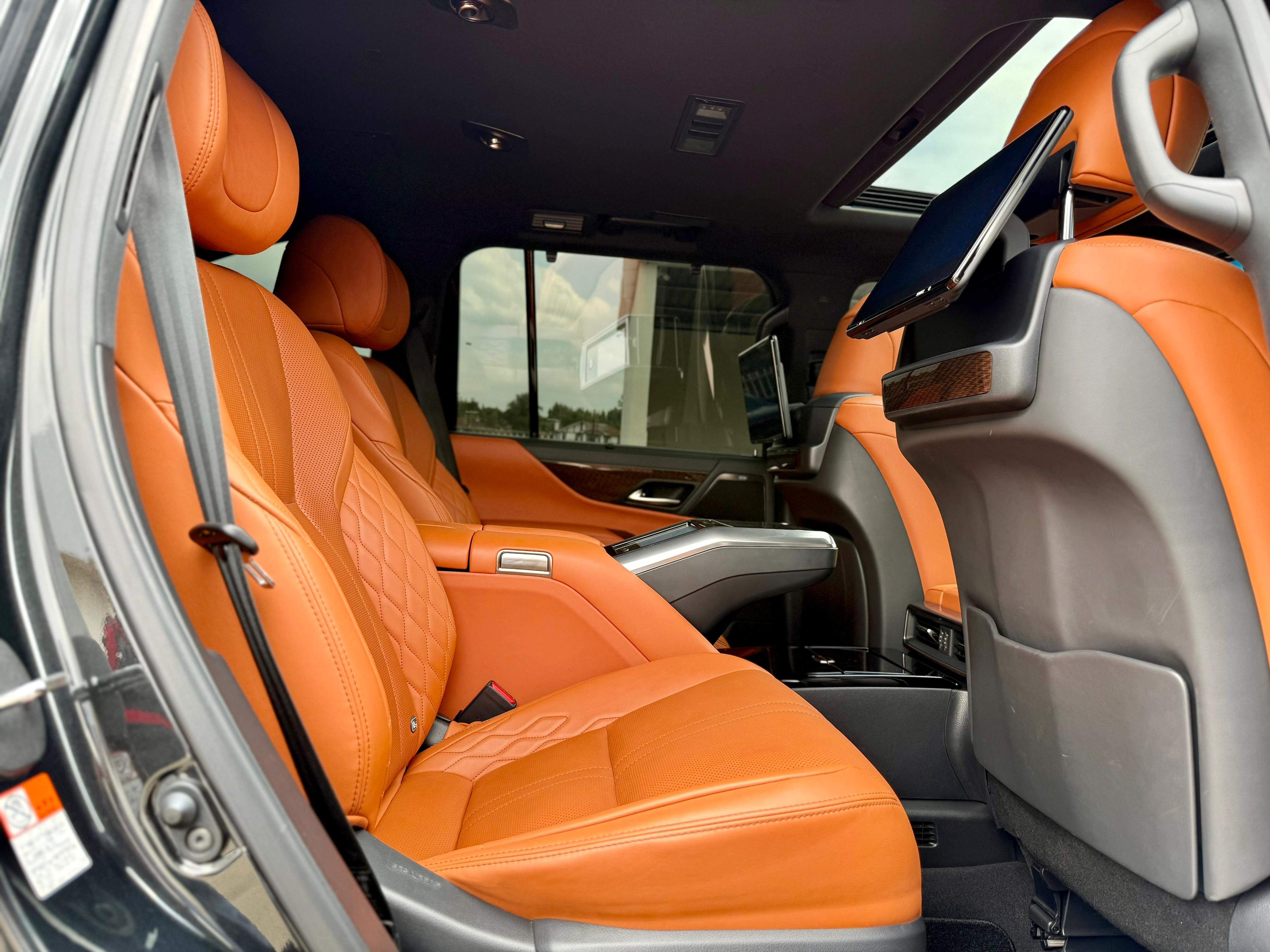 LEXUS LX600 ULTRA LUXURY thumbnail 16
