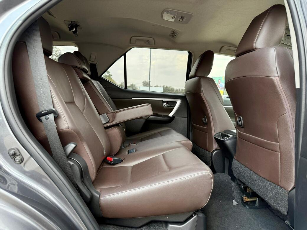 TOYOTA FORTUNER GD-6 thumbnail 12