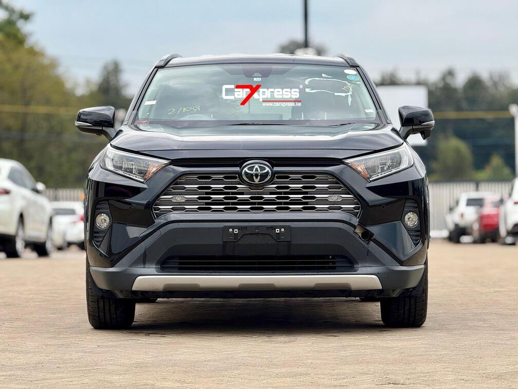 TOYOTA RAV 4 thumbnail 3