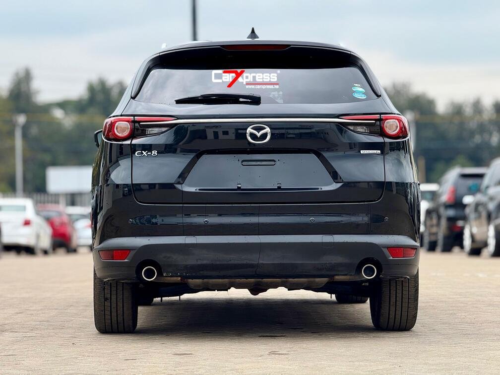MAZDA CX8 thumbnail 4