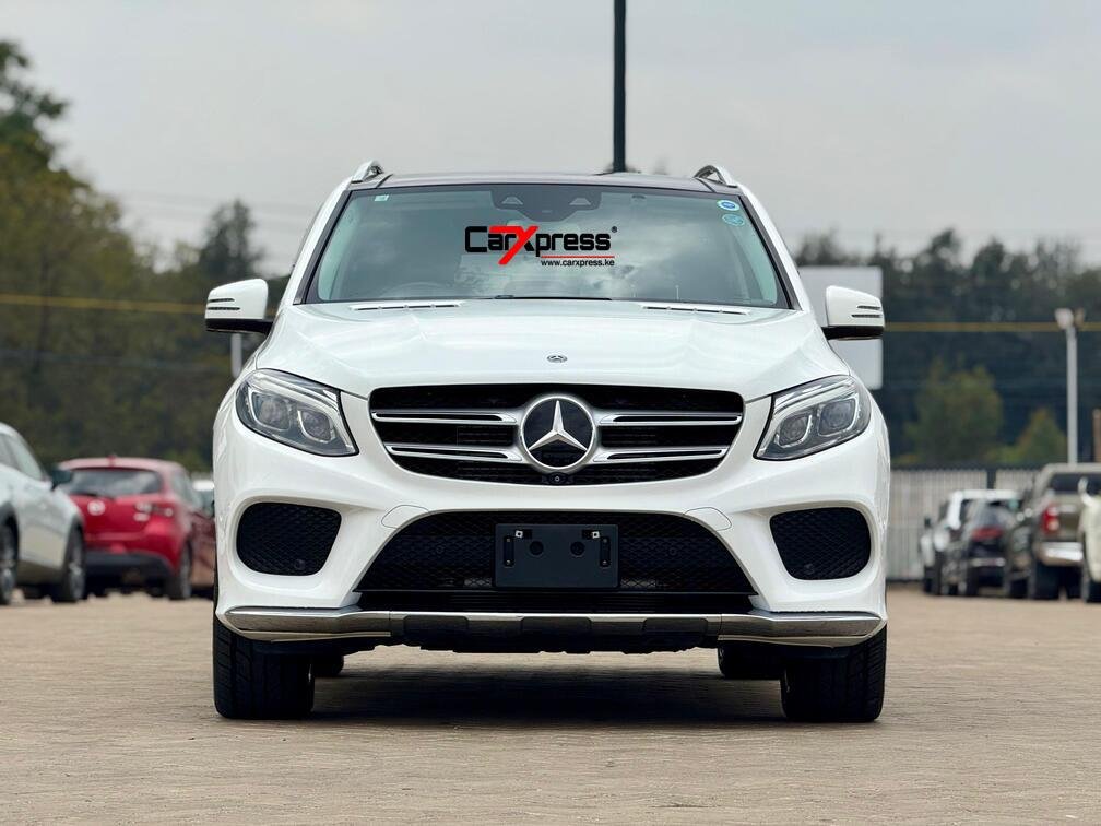 MERCEDES BENZ GLE350d 4MATIC thumbnail 3