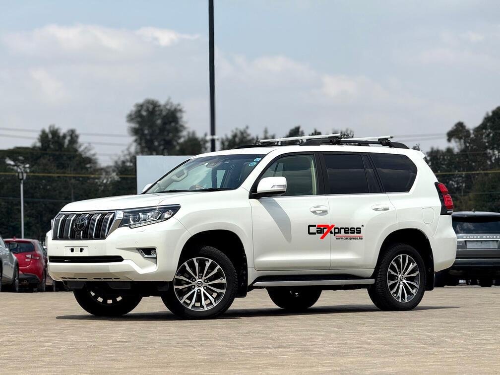 TOYOTA LAND CRUISER PRADO TZG thumbnail 5