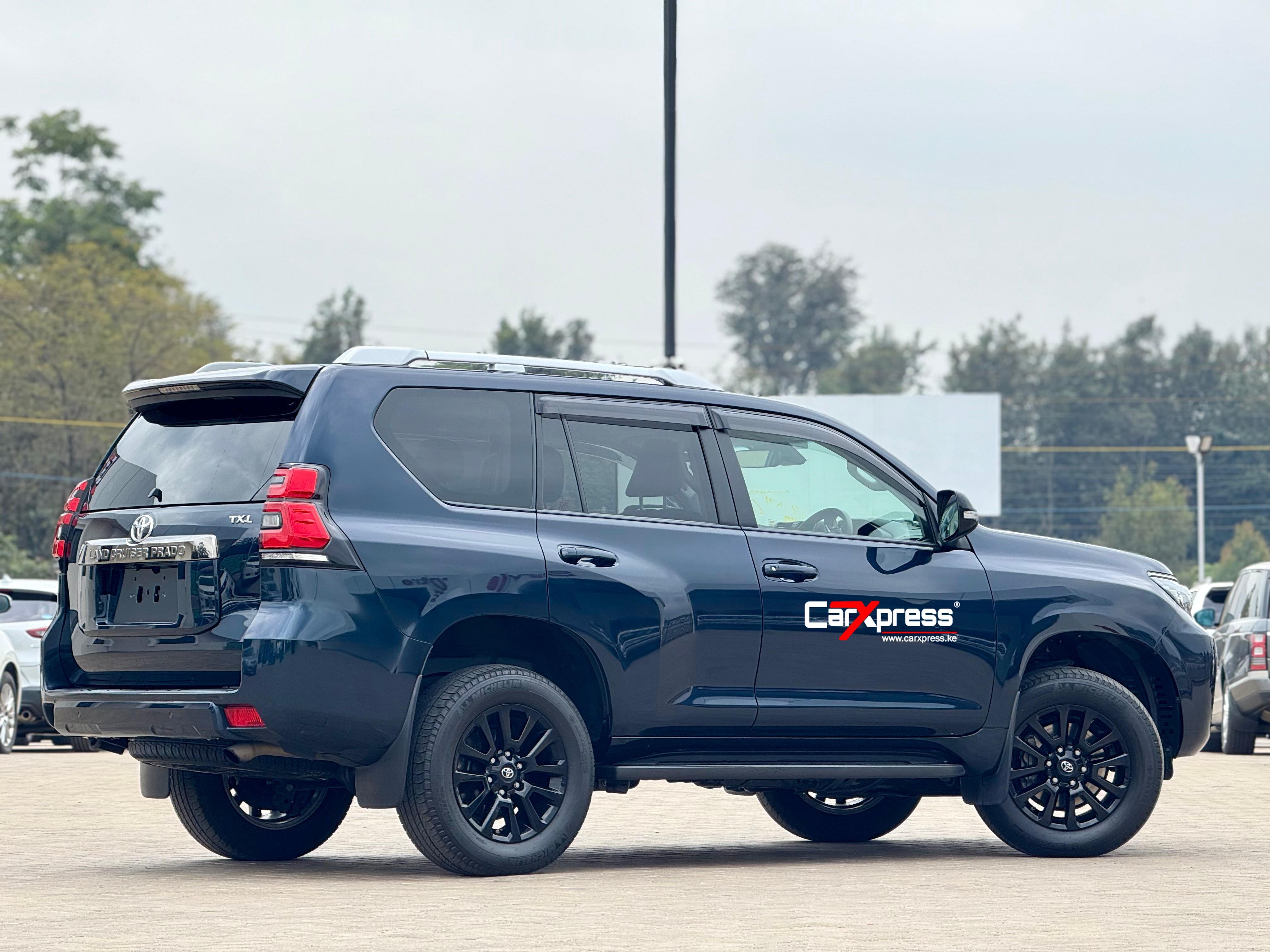TOYOTA LAND CRUISER PRADO TXL thumbnail 8
