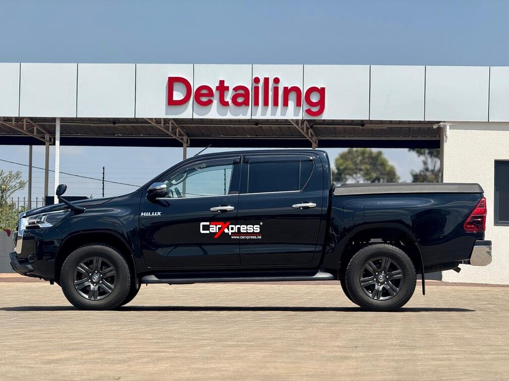 TOYOTA HILUX DOUBLE CAB thumbnail 7
