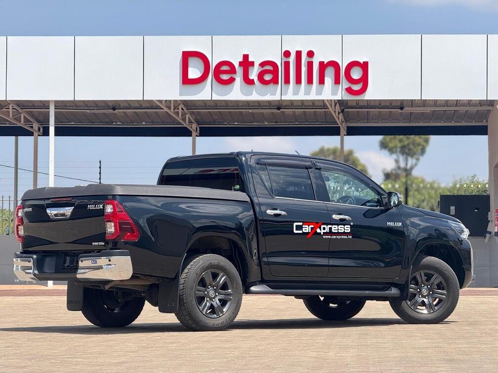 TOYOTA HILUX DOUBLE CAB thumbnail 6