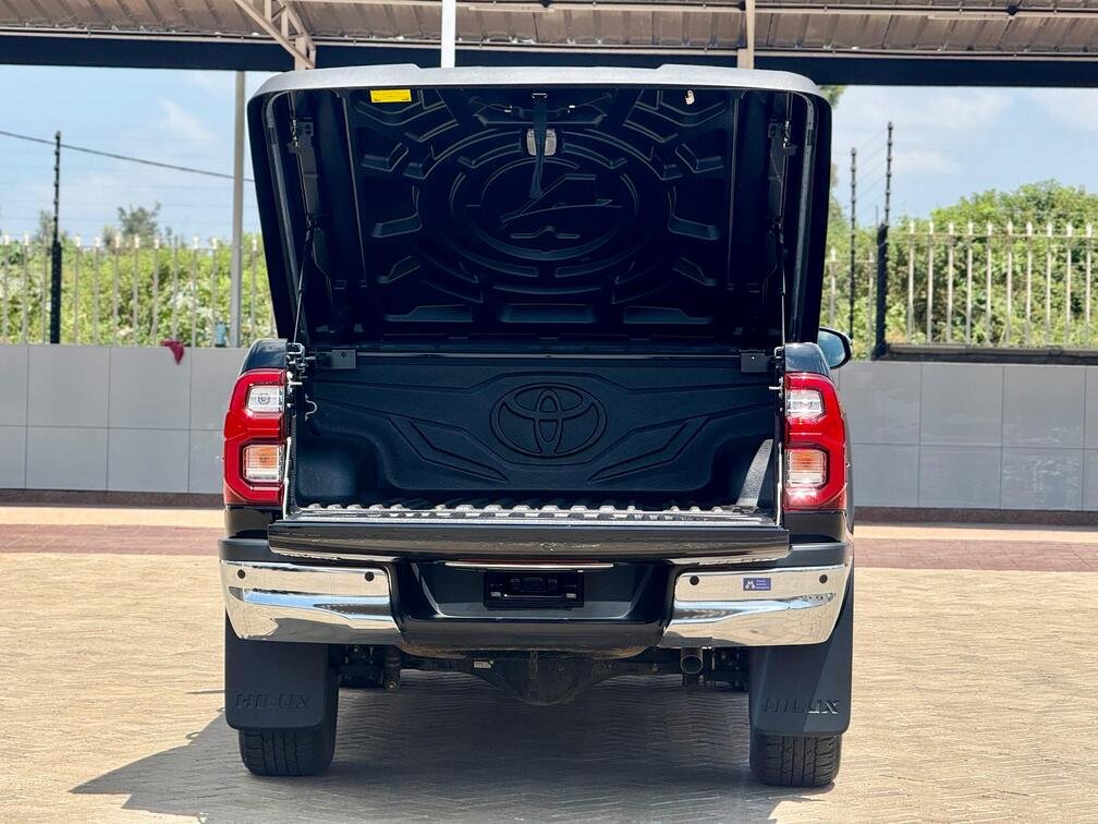 TOYOTA HILUX DOUBLE CAB thumbnail 14