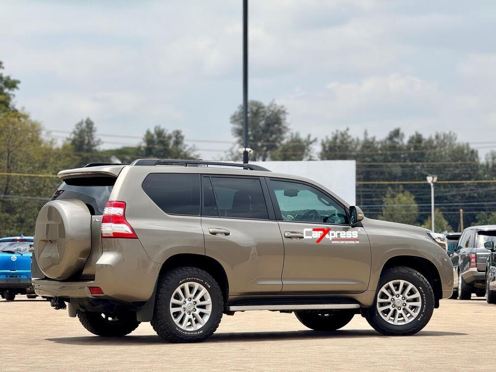 TOYOTA LANDCRUISER PRADO VXL LIMITED EDITION thumbnail 8