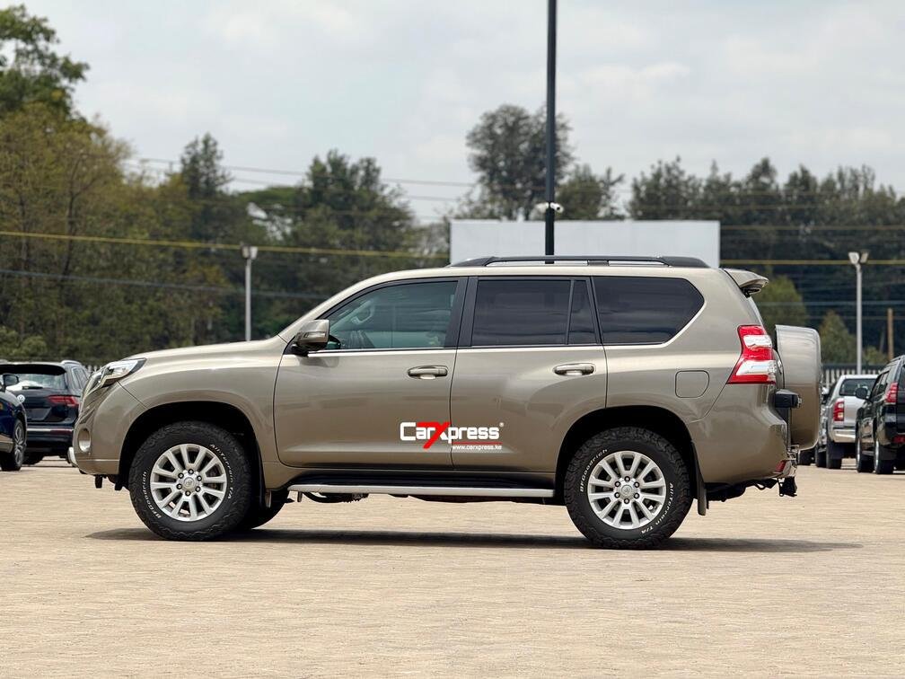 TOYOTA LANDCRUISER PRADO VXL LIMITED EDITION thumbnail 6