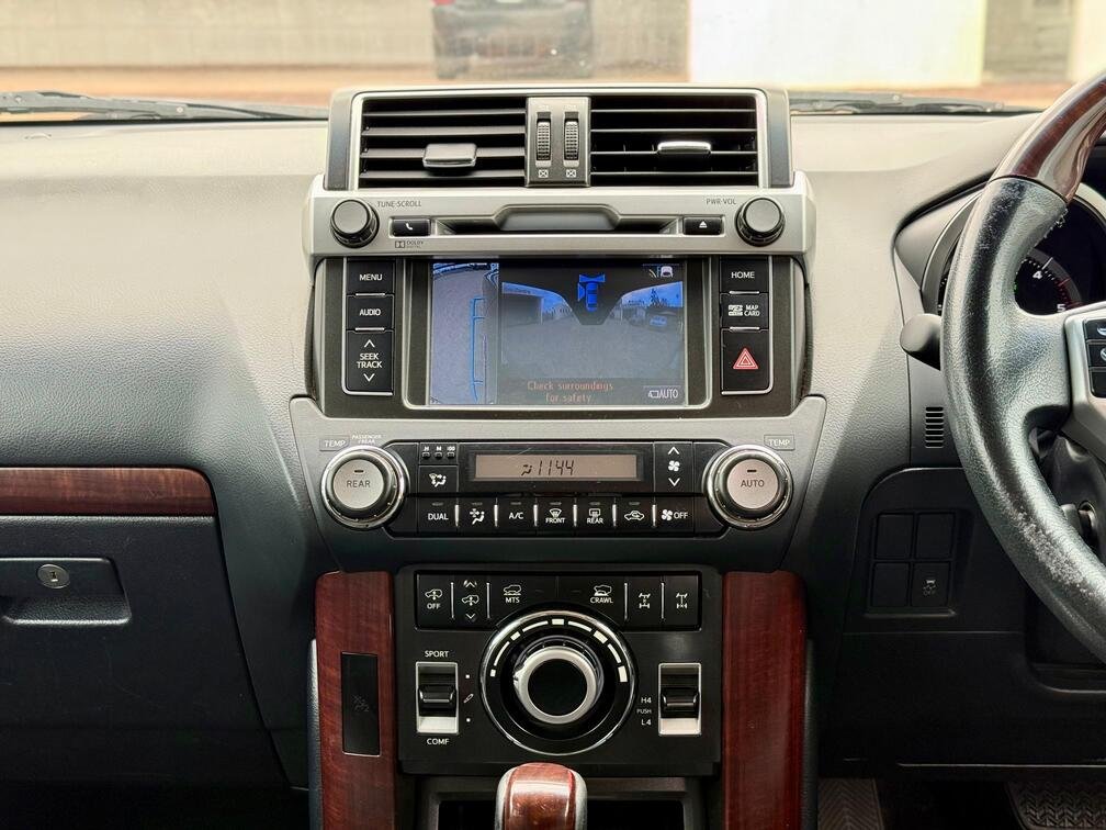 TOYOTA LANDCRUISER PRADO VXL LIMITED EDITION thumbnail 13