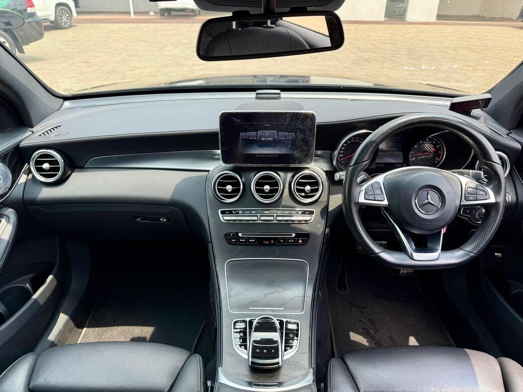 MERCEDES BENZ AMG GLC 43 COUPE 4MATIC thumbnail 11