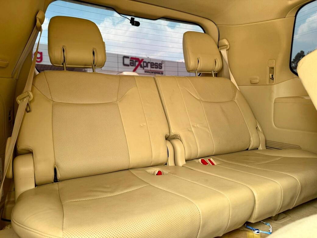 LEXUS LX570 thumbnail 16