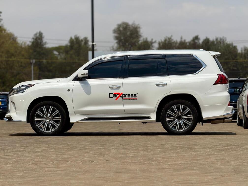 LEXUS LX570 thumbnail 7