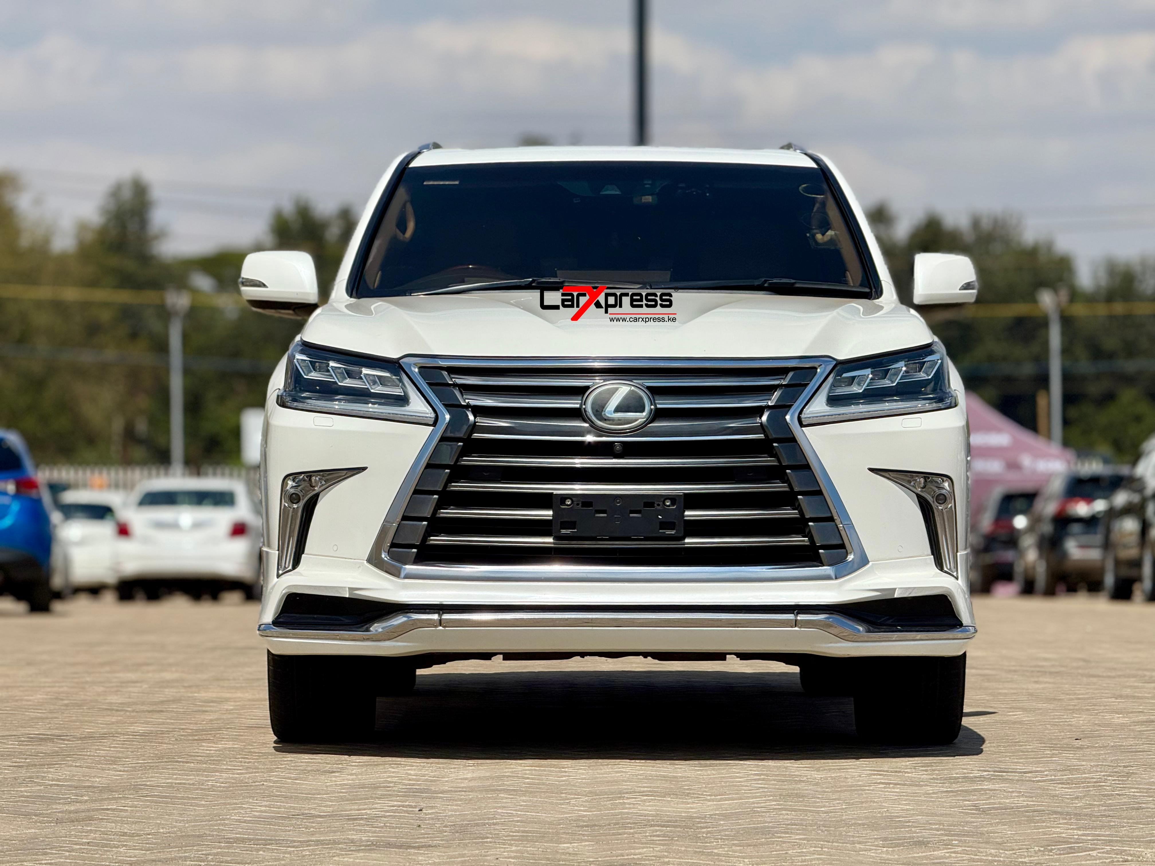 LEXUS LX570 thumbnail 3