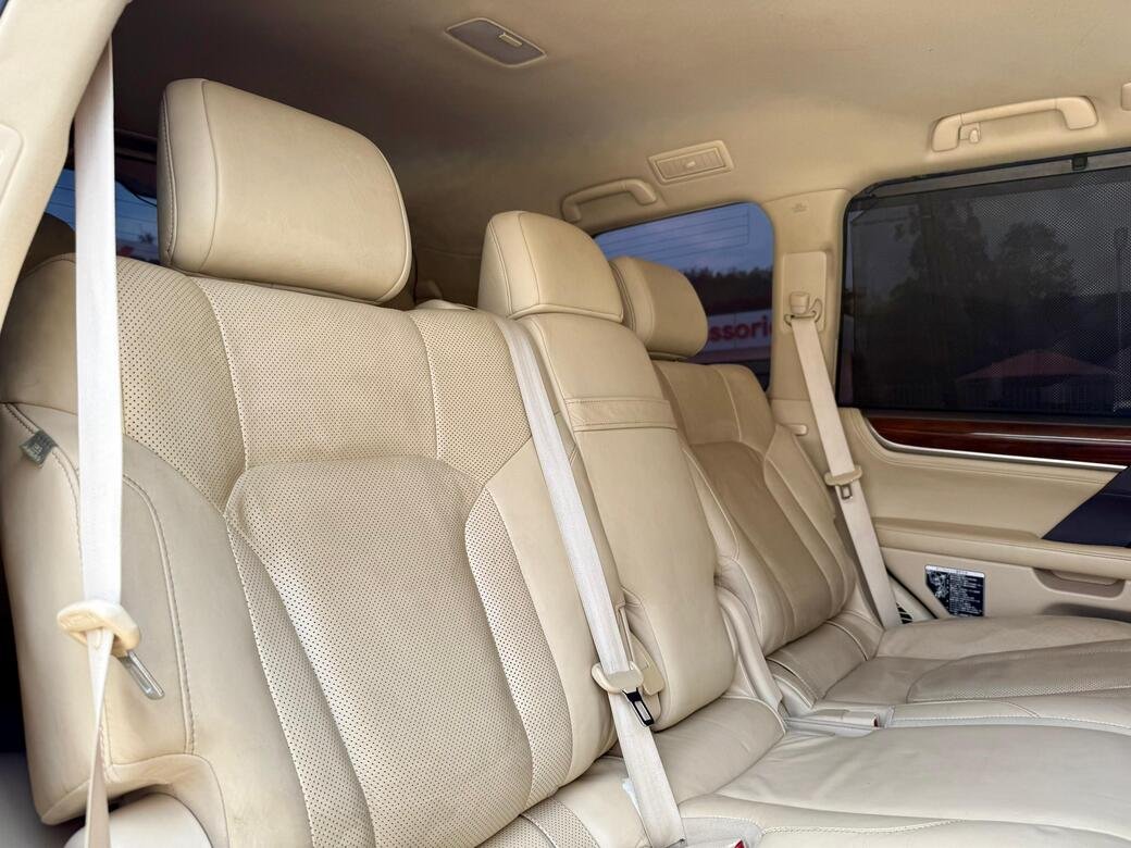 LEXUS LX570 thumbnail 15