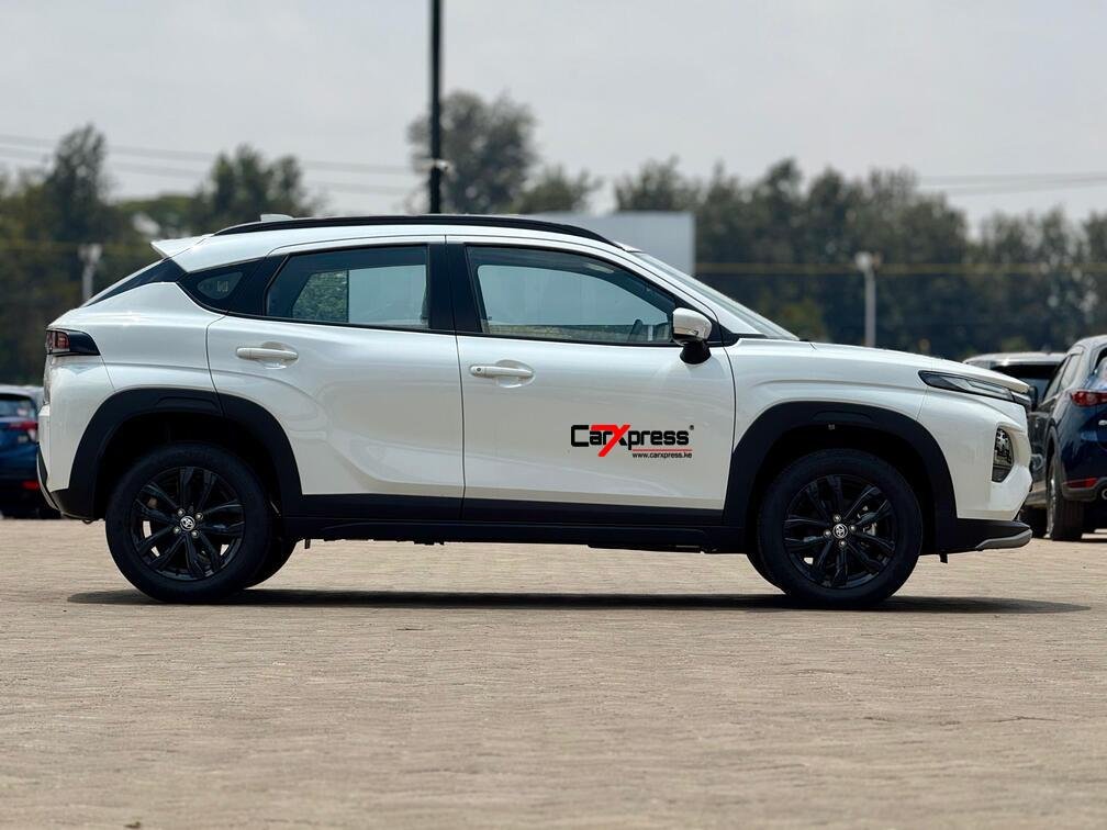 TOYOTA URBAN CRUISER TAISOR S thumbnail 8