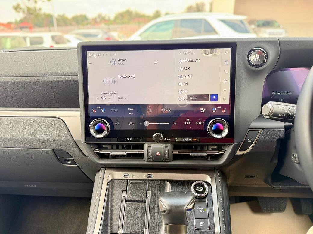 LEXUS GX550 thumbnail 16