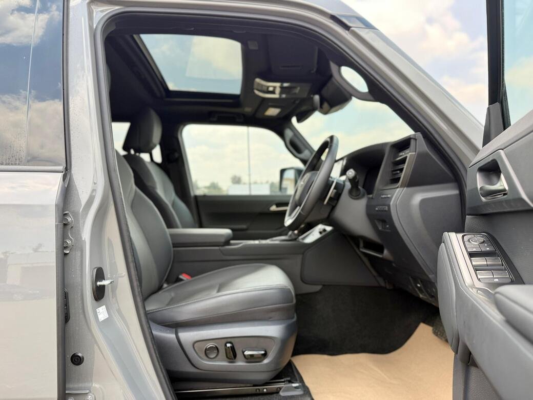 LEXUS GX550 thumbnail 9