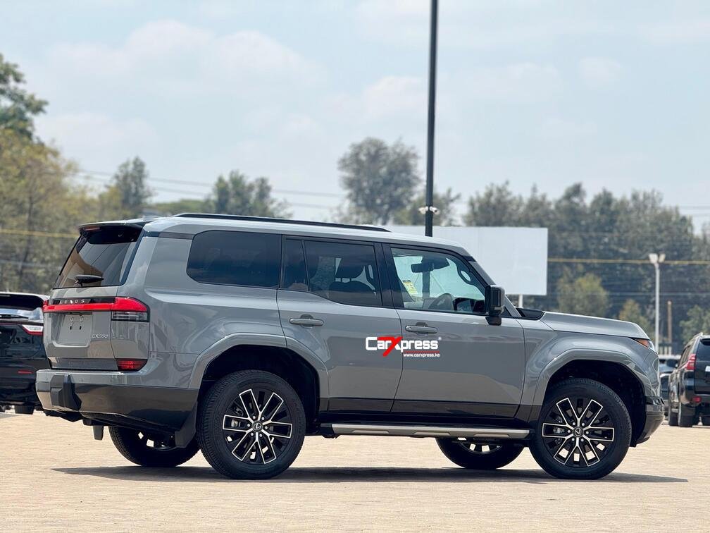 LEXUS GX550 thumbnail 8