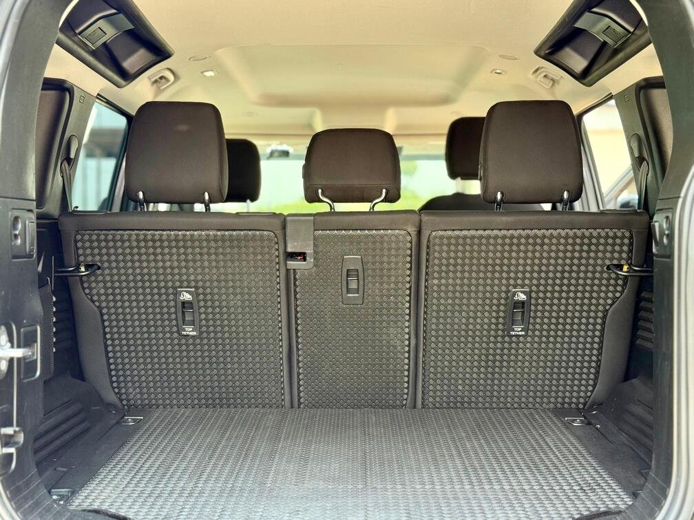 LAND ROVER DEFENDER 110 thumbnail 17