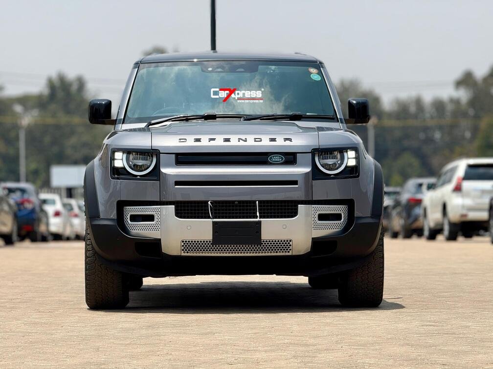 LAND ROVER DEFENDER 110 thumbnail 3